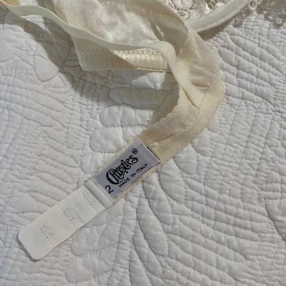 Christies Silk Bra and Panty set. New - Picture 8 of 12